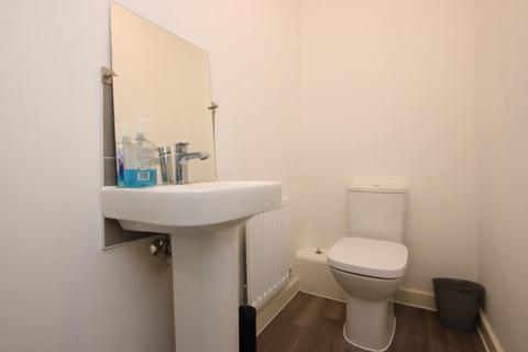 4 bedroom detached house to rent, Shrub Leaze, Bristol BS34