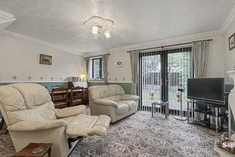 3 bedroom detached house for sale, Little Hollies, Forest Town, NG19