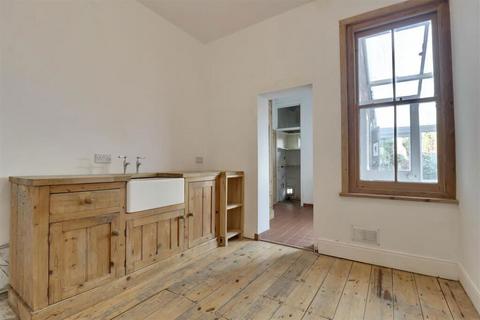 4 bedroom terraced house for sale, Laburnum Grove, Portsmouth, Hampshire, PO2 0HQ
