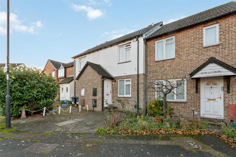 undefined, Connaught Gardens, Morden SM4