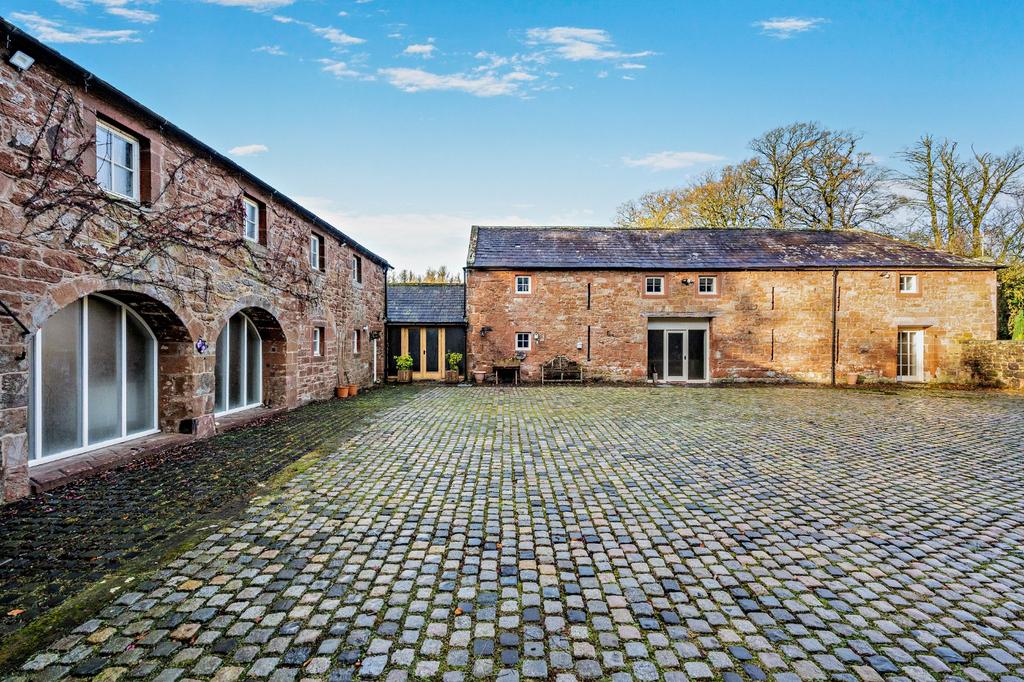 Courtyard View