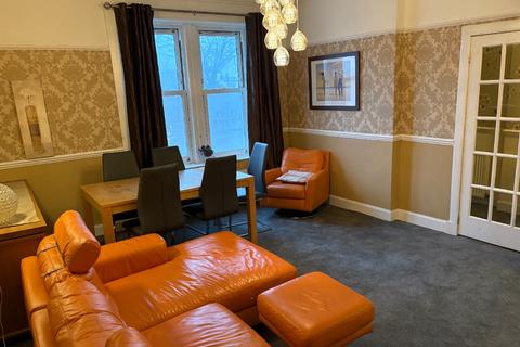 undefined, High Street, Tillicoultry, Clackmannanshire, FK13