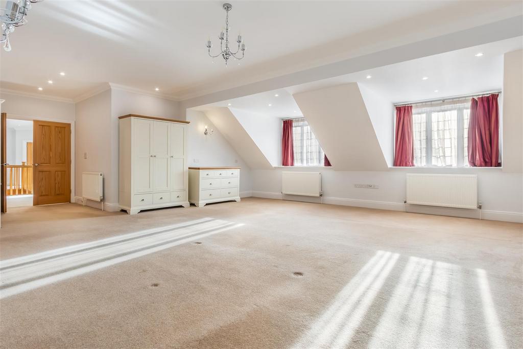 Main Bedroom