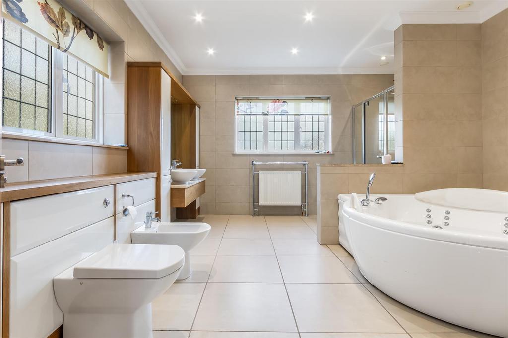 Ensuite