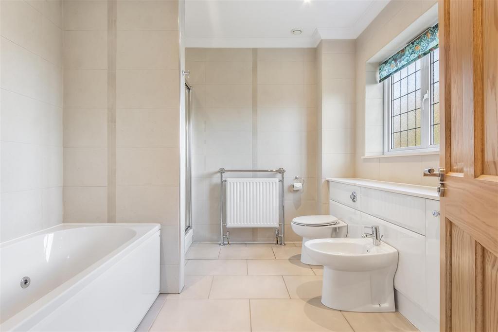 Ensuite