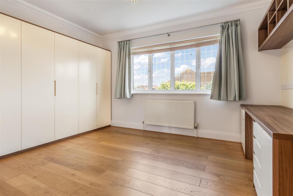 Bedroom / Loft Entrance Room