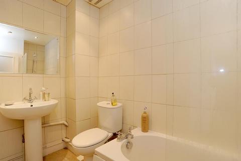 1 bedroom flat to rent, Fulham, London, SW6