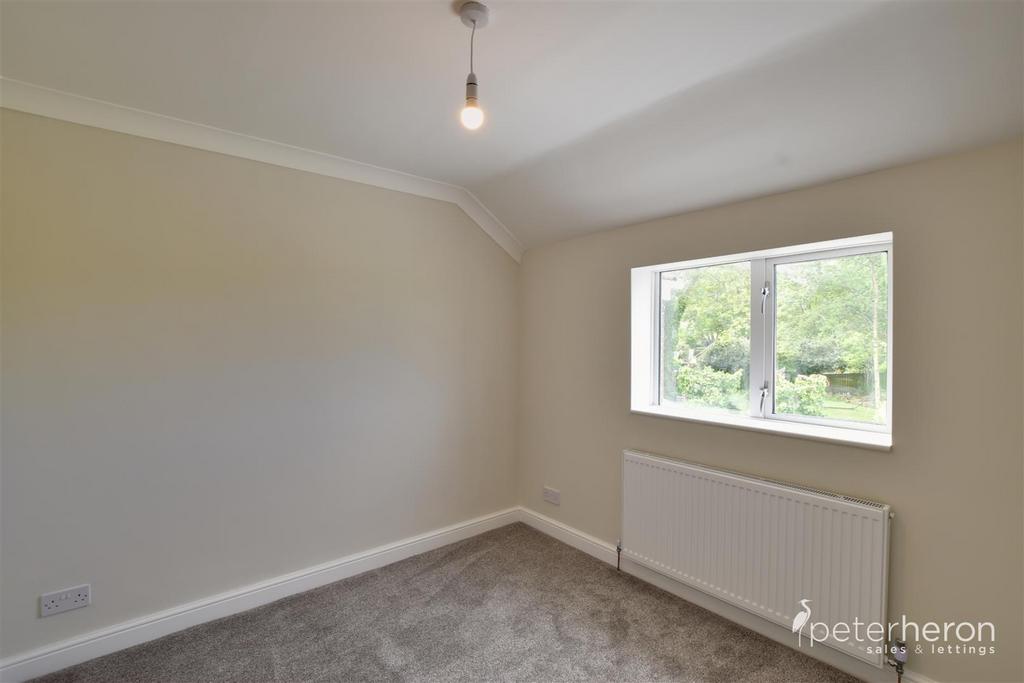 Bedroom 2 (rear)