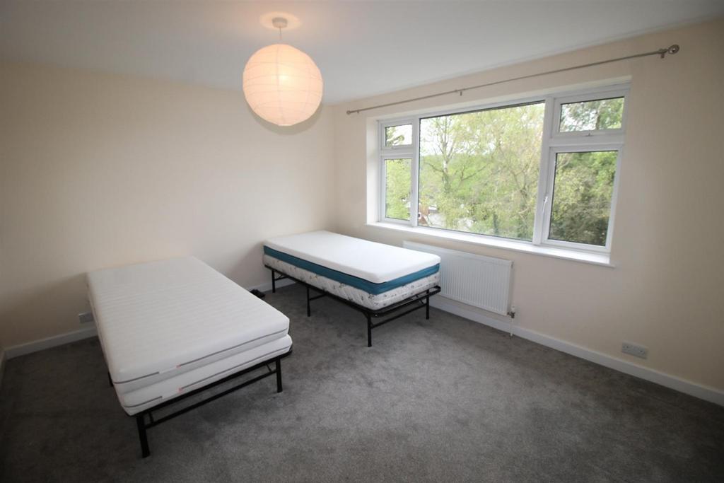 Bedroom2.jpg
