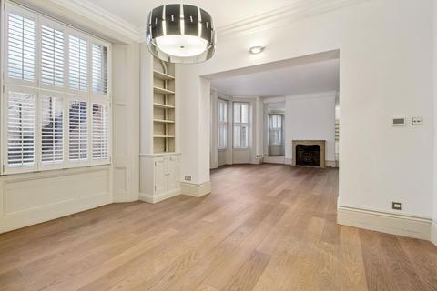 4 bedroom flat to rent, Trebovir Road, London, SW5