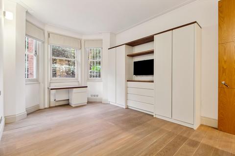 4 bedroom flat to rent, Trebovir Road, London, SW5