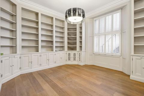 4 bedroom flat to rent, Trebovir Road, London, SW5