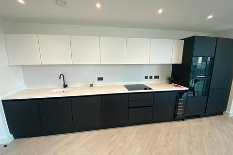 2 bedroom apartment to rent, Trinity Way, Manchester, M3