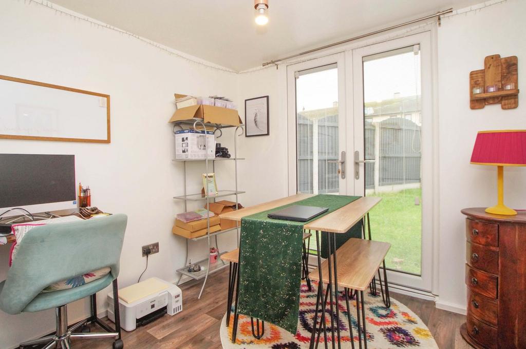Sunroom/Office