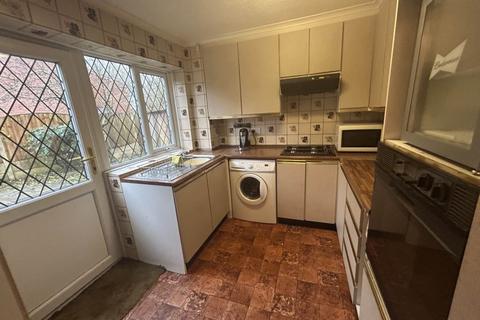 3 bedroom semi-detached house for sale, Phyllis Street, Manchester M24