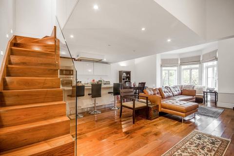 undefined, Wimbledon Park Side, Wimbledon Common, London, SW19