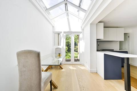 undefined, Lebanon Gardens, Wandsworth, London, SW18