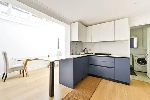 undefined, Lebanon Gardens, Wandsworth, London, SW18