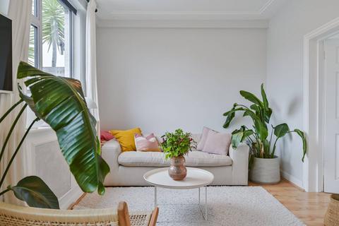 Hallam Court, Hallam Street, Marylebone, London, W1W