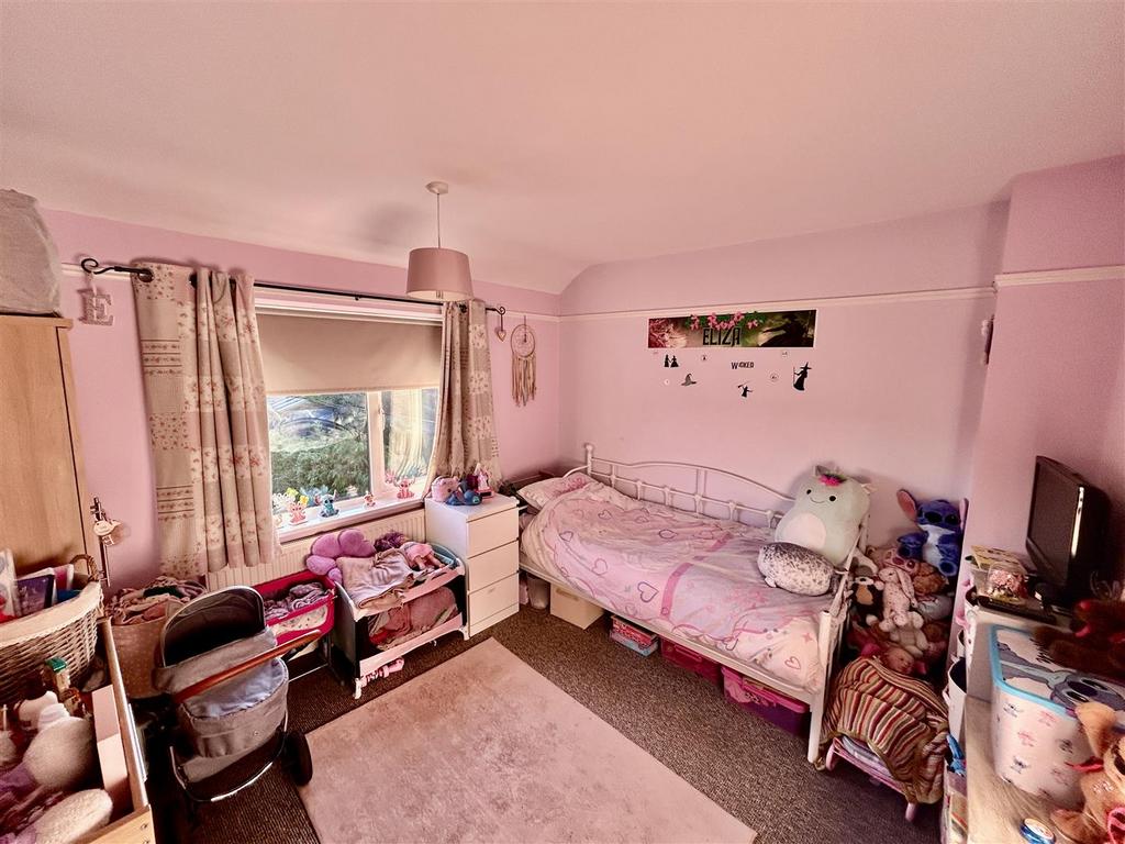 Bed2.JPG