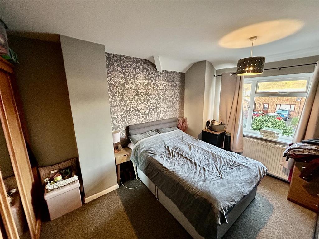Bed1.JPG
