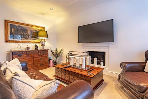 4 bedroom semi-detached house for sale, High Road, North Weald