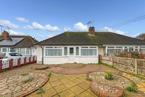Selwyn Avenue, Littlehampton BN17
