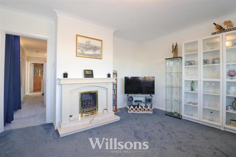 2 bedroom detached bungalow for sale, Park View, Sutton-On-Sea, Mablethorpe