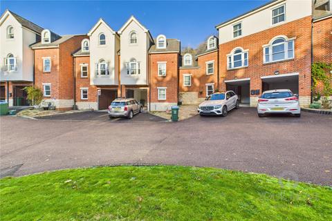 undefined, Sandmartin Close, Buckinghamshire MK18