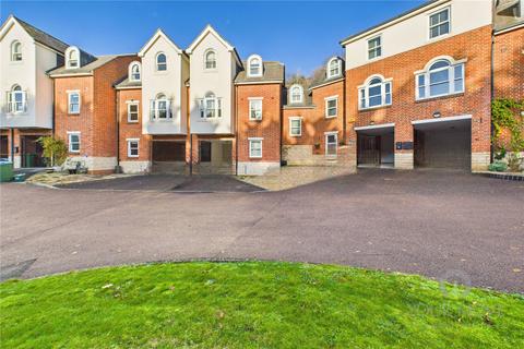 undefined, Sandmartin Close, Buckinghamshire MK18