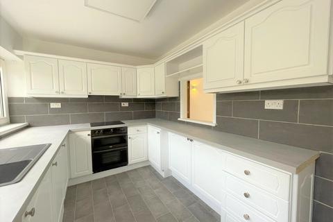 3 bedroom terraced house to rent, Clumber Road West, Nottingham, NG7