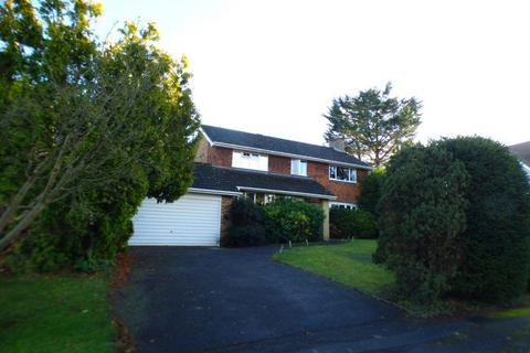 4 bedroom house to rent, Fetcham