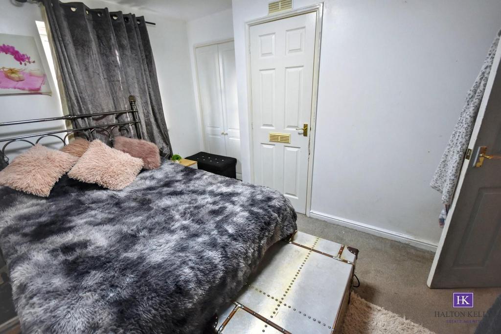 Main bedroom