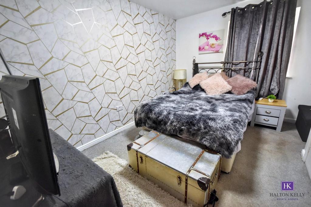 Main bedroom