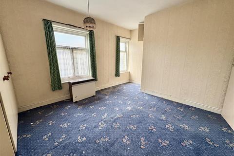 undefined, Huddersfield Road, Wyke, Bradford