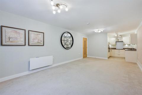 2 bedroom retirement property for sale, Outwood Lane, Chipstead, Coulsdon