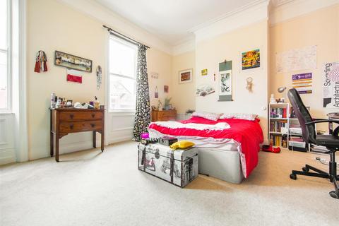 undefined, Cartington Terrace, Heaton