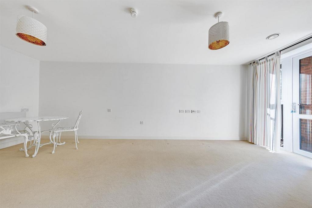 02-aa95 PFMCS - 25 Birch Place-31-medium.jpg