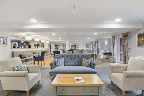 undefined, Birch Place, Dukes Ride, Crowthorne, RG45 6GT