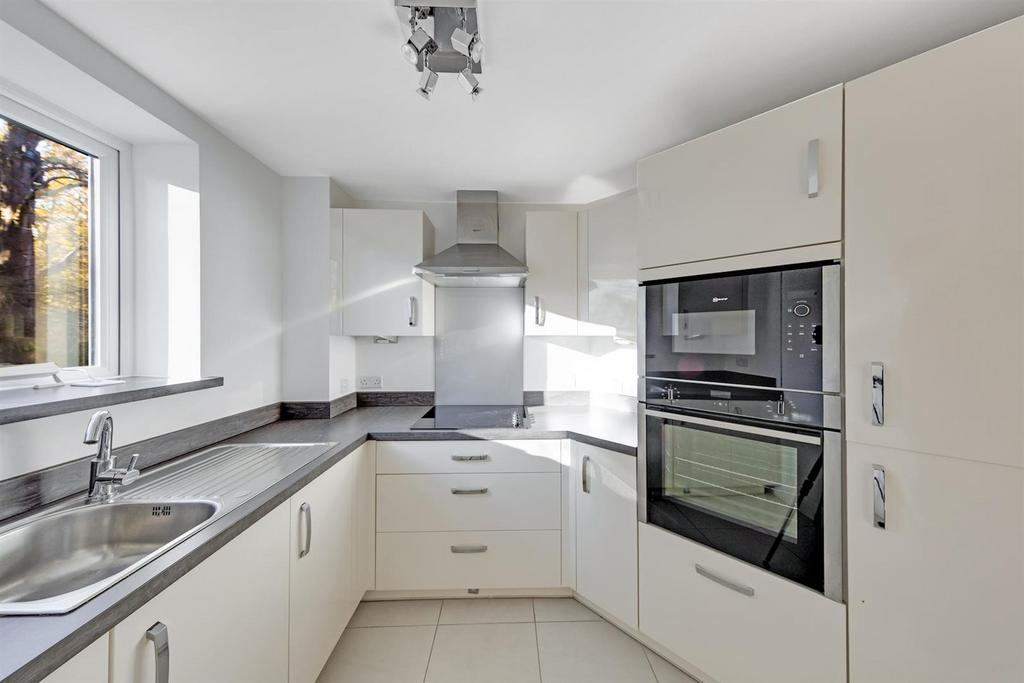 07-b7ff PFMCS - 25 Birch Place-52-medium.jpg