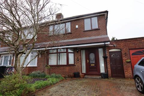 undefined, Luton LU2