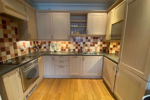 1 bedroom flat to rent, St James Mansions, Mount Stuart Square, Cardiff Bay