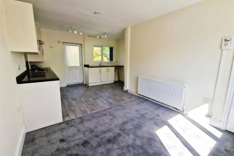 3 bedroom end of terrace house to rent, Spa Crescent, Manchester M38