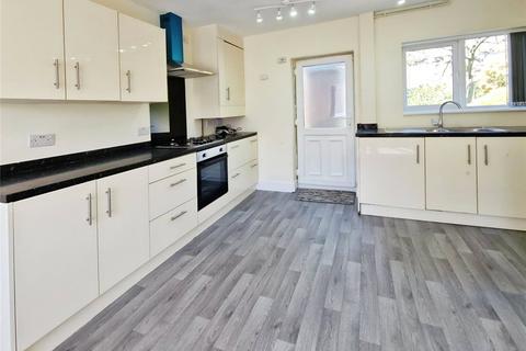 3 bedroom end of terrace house to rent, Spa Crescent, Manchester M38