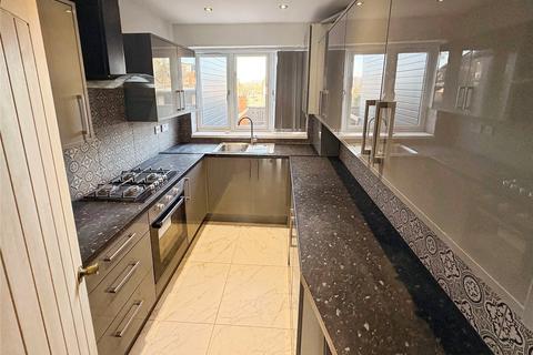 3 bedroom semi-detached house to rent, Brenton Road, West Midlands WV4