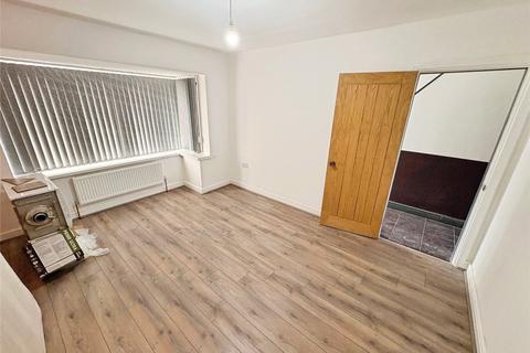 3 bedroom semi-detached house to rent, Brenton Road, West Midlands WV4