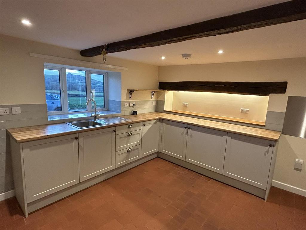 Kitchen.JPEG