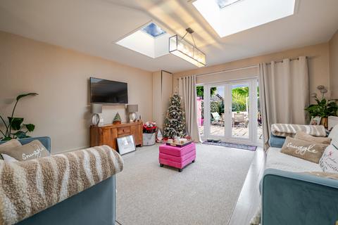 3 bedroom terraced house for sale, Wales Lane, Barton-under-needwood, DE13