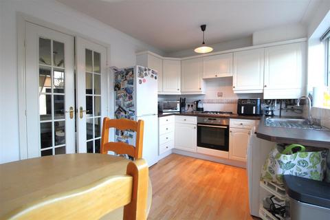 2 bedroom semi-detached house to rent, Greenhills, Newcastle Upon Tyne