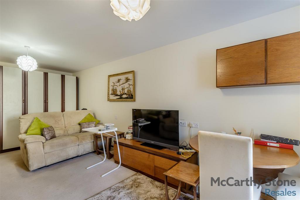 8671958-interior17.jpg